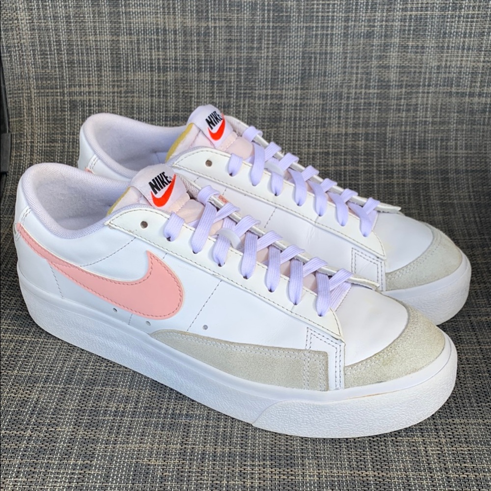 Nike Blazer Low Platform Women's Sneakers White and Pink - Picture 2 of 13